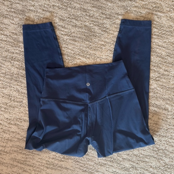 LIKE NEW! lululemon Align™ High-Rise Ribbed Crop 23" - DARK BLUE - 10 - Picture 3 of 3
